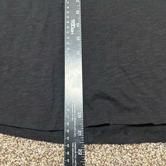 Social by Standard Sanctuary Women’s Medium Black Tee - Picture 6 of 9